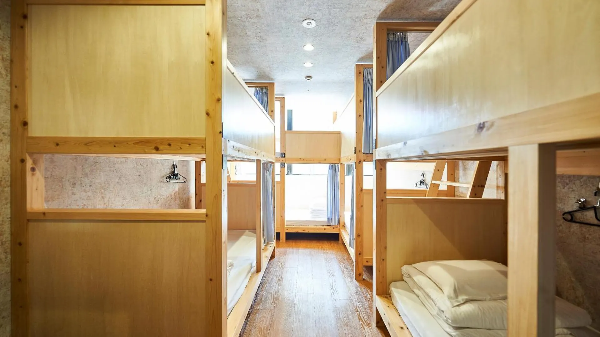Hotel Morning Box Osaka Shinsaibashi 4*,  Ιαπωνία