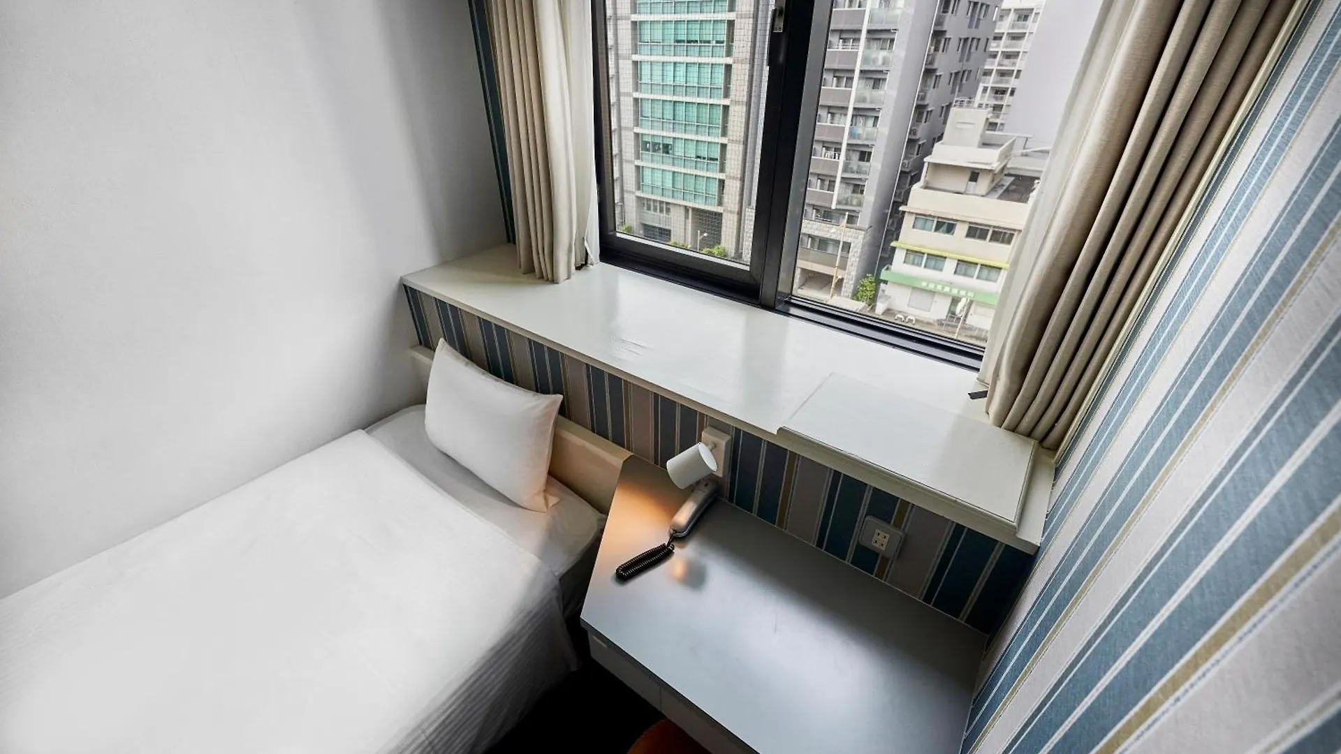 Hotel Morning Box Osaka Shinsaibashi 4*,