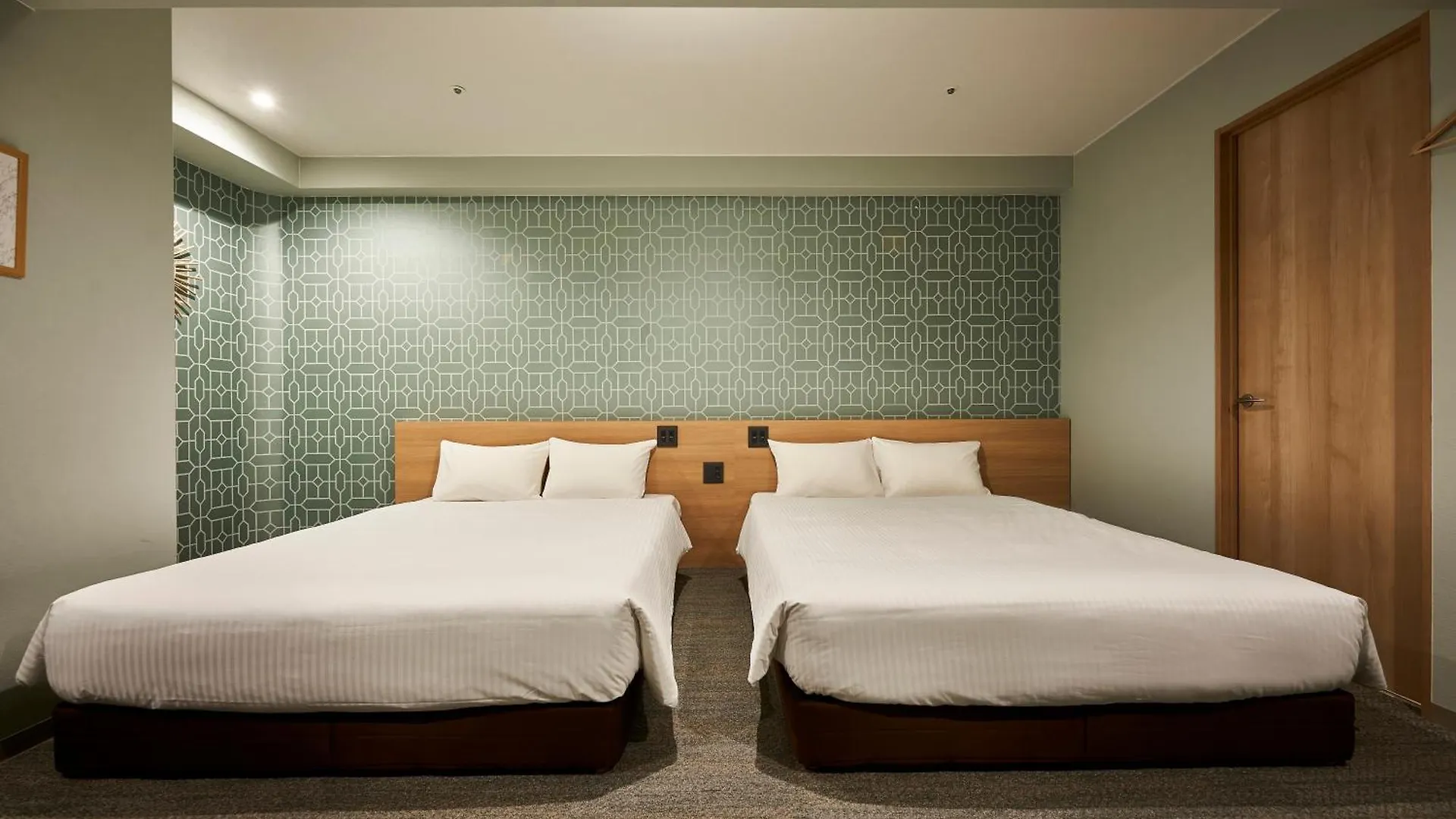 ****  Hotel Morning Box Osaka Shinsaibashi Japan